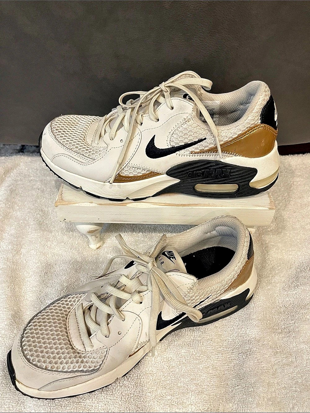 Nike Air Max 90 Women's Sneakers US 7.5 White & Gold